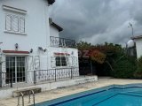 Girne Ozanköy’de Günlük Kiralık Özel Havuzlu Villa – 3+1 Tatilinizi keyifli ve konforlu bir ortamda geçirmek ister misiniz?