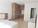 Girne merkezde geniş 2 + 1 daire havuzlu site içerisinde