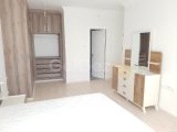 Girne merkezde geniş 2 + 1 daire havuzlu site içerisinde