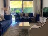 Girne zeytinlik bölgesinde full eşyalı geniş teraslı satılık 2 + 1 daire