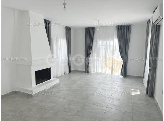 Modern Yenilenmiş Tatlısu Sahilinde Üç Yatak Odalı Villa Tatlısu Bölgesinde, Birinci Sahil Şeridinde Yer Alan Seçkin Bir Yazlık Sitede Bulunan Bu Modern Üç Yata