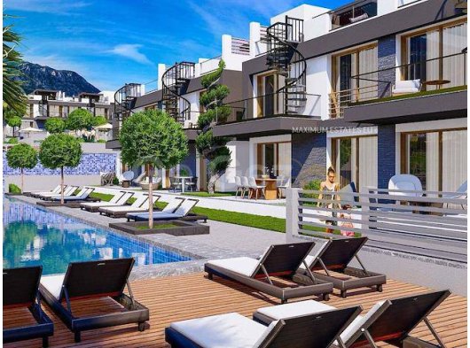 Lapta’da Modern Konut Projesi – Özel Teraslar, Çatı Terasları ve Kesintisiz Deniz Manzarası