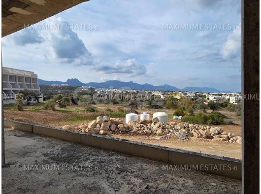 Piyasa Fiyatının Altında! Esentepe’nin Doğal ve Huzurlu Bölgesinde Zarif Bahçe 1+1 Odali Dairesi