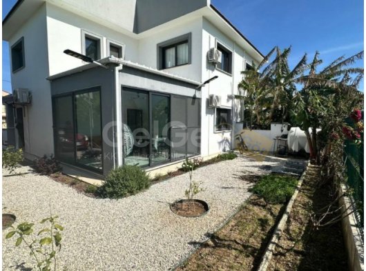 Acil satılık İkiz Villa 4+1 Girne Alsancak