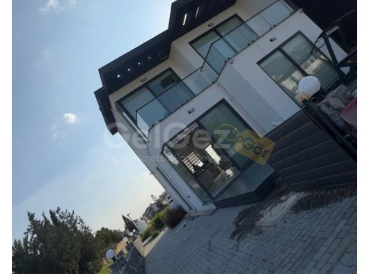 Acil satılık İkiz Villa 3+1 Girne Boğaz