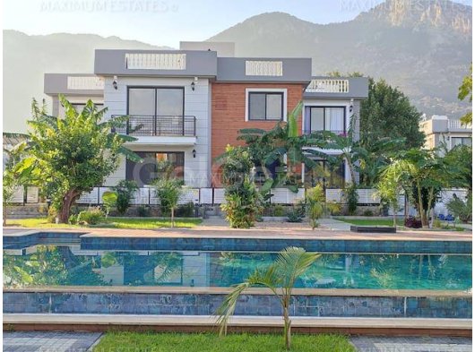 Lapta’da Havuzlu ve Yeşillikler İçinde 2+1 Daire