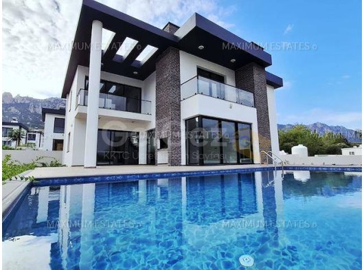 Zeytinlik’te Özel Havuzlu ve Son Kalan Lüks 4+1 Villa – Prestijli Konumda Pre-74 Türk Koçanlı