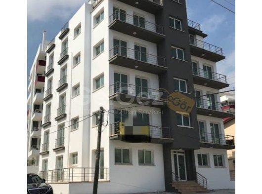 GİRNE'DE SATILIK KOMPLE BİNA