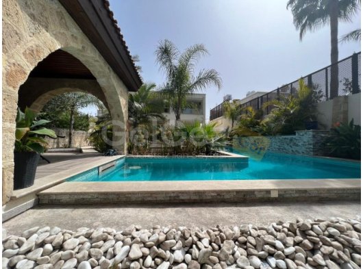 TÜRK MAHALLESİ'NDE SATILIK 3+2 HAVUZLU SUPER LUX VİLLA