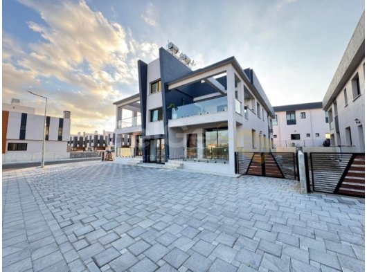 Girne Boğaz Türk Koçanlı, Özel Bahçeli & Teraslı Satılık 3+1 Daire