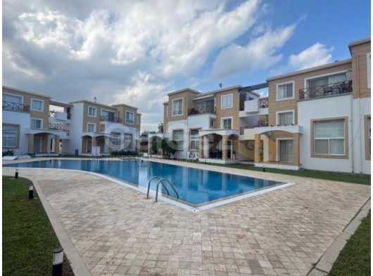 Girne Çatalköy'de Ortak Havuz'lu Site İçerisinde Full Eşyalı Satılık 2+1 Daire