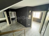 Girne Merkez'de Dağ ve Deniz Manzaralı , Full Eşyalı 200 m2 3+1 Dubleks Daire