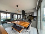 Girne Merkez'de Dağ ve Deniz Manzaralı , Full Eşyalı 200 m2 3+1 Dubleks Daire