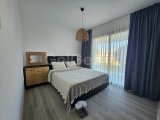 Girne Alsancak’ta Lüks Site İçerisinde Bahçeli, Krediye Uygun, Full Eşyalı Satılık 2+1 Daire