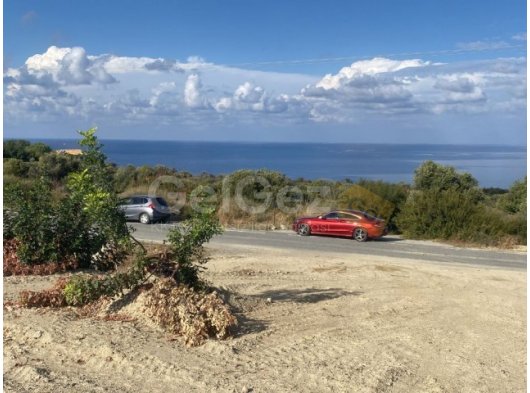 KAYALAR'DA SATILIK ARAZİ