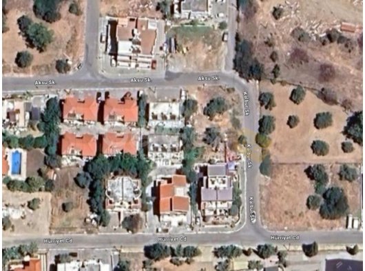 GİRNE'DE SATILIK ARSA