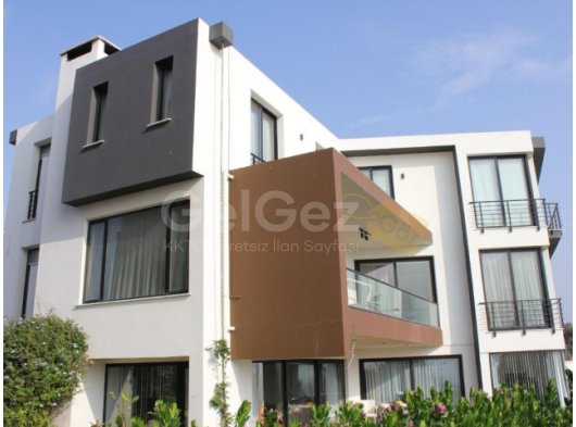 GİRNE BOĞAZ'DA SATILIK 5+1 VİLLA