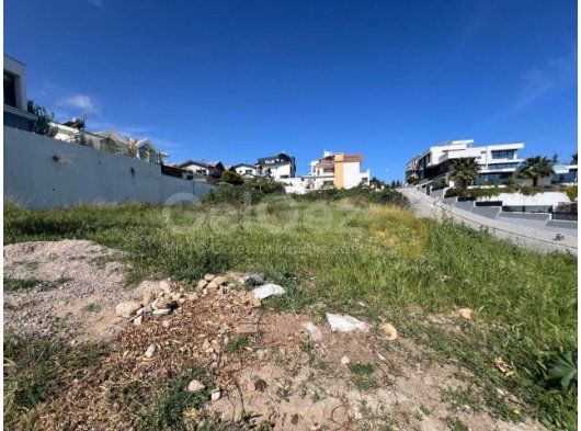 EDREMİT'DE SATILIK ARSA