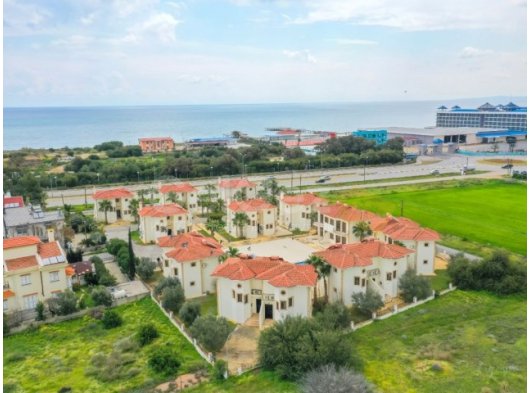 DENİZE SADECE 250 METRE UZAKLIKTA, ÖDEME PLANLI 2 YATAK ODALI İKİZ VİLLA