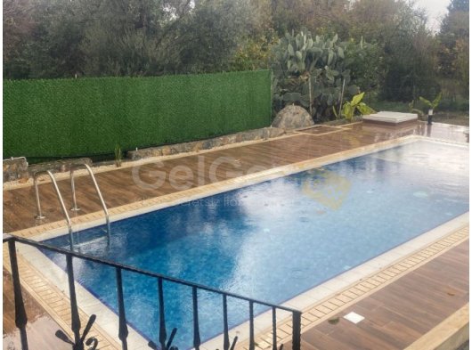 LAPTA BÖLGESİNDE 4+1 KİRALIK VİLLA