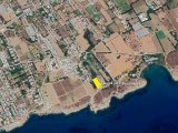 KKTC Girne Lapta'da Denize Yürüme Mesafesinde 3.000 m² Arsa + 3 Villa – Lapta’nın En Özel Konumunda!