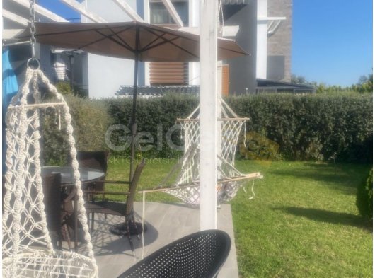 GİRNE / OZANKÖY BÖLGESİNDE ORTAK HAVUZLU SİTE İÇERİSİNDE SATILIK DAİRE