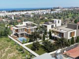 Girne Merkez'e 5 Dakika, Deniz'e 250 Metre Taşınmaya Hazır Villa!