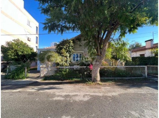 LEFKOŞA/ORTAKÖY BÖLGESİNDE 7 KATLI BİNA YAPIMINA UYGUN SATILIK 2X HANELİ SATILIK MÜSTAKİL EV