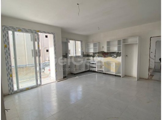 GAZİMAĞUSA ÇANAKKALE' DE, EŞDEĞER KOÇANLI, SIFIR SATILIK 2+1 DAİRE