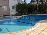 Girne Alsancak'ta Güzel Konumda Havuzlu Otoparklı Sitede Kiralık Eşyalı 1+1