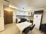 Aidat Dahil..! Girne Merkez'de 7/24 Güvenlikli Spa ve Havuzlu Sitede Kiralık Eşyalı 2+1 Daire