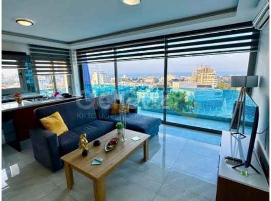 Girne Merkez'de Ticari İzinli Deniz ve Dağ Manzaralı Eşyalı Kiralık 2+1 Rezidence