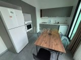 Girne Merkez'de Deniz ve Dağ Manzaralı Geniş Balkonlu Kiralık Eşyalı 3+1 Penthouse