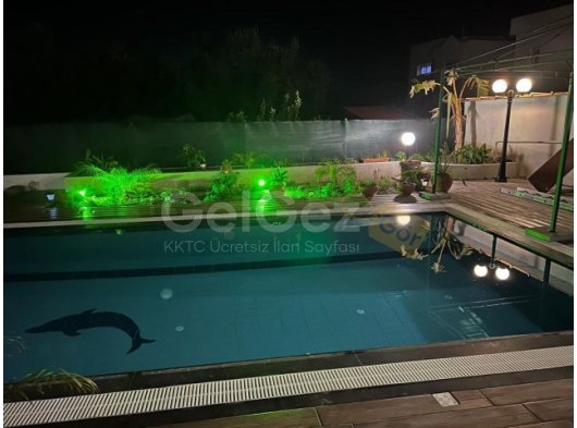 Girne ozan köyde acil satılık 3+1 havuzlu villa ..