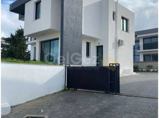 Alsancak bölgesinde satilik 4+1 villa