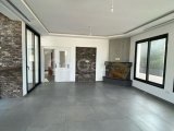 Girne -Zeytinlik bölgesinde kiralik lüx 4+1 villa
