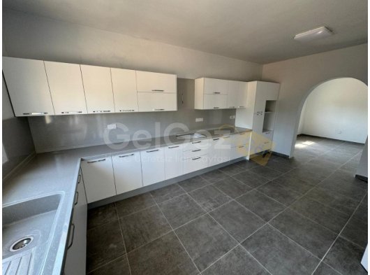 Iskele Satilik 4+2 Villa