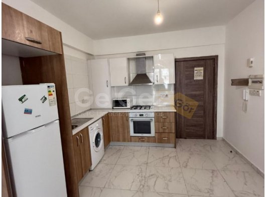 KÜÇÜK KAYMAKLI' DA MARKET VE DURAKLARA YÜRÜME MESAFESİNDE 2+1 FUL EŞYALI KİRALIK DAİRE