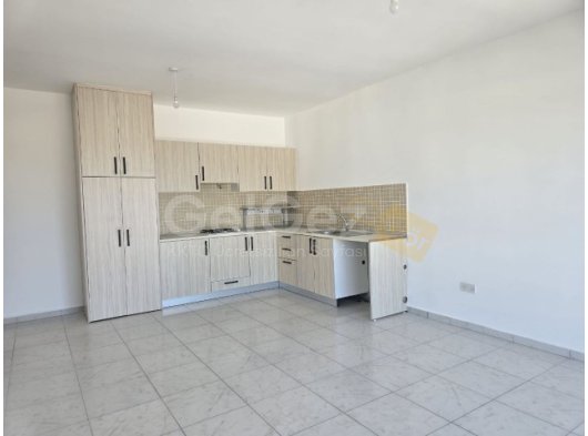 GÜZELYURT 'DA SAĞLIK BİLİMLERİ ÜNİVERSİTESİ YANI SATILIK 2+1 DAİRELER