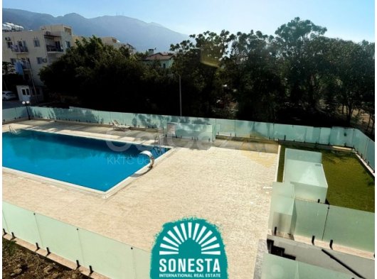 Alsancak'ta Yerel Bir Aile İçin Süpermarkete Yakın Harika Bir 3+1 Daire