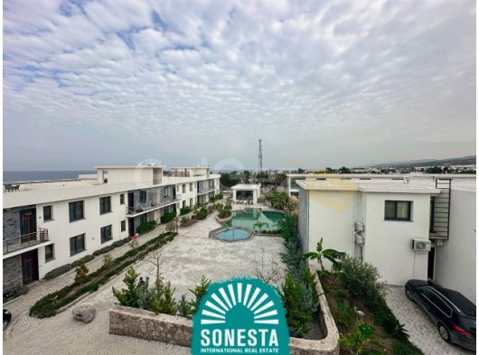 Yüzme havuzlu şirin bir sitede 1+1 acil satılık daire 75.000 £! Denize 200 metre, golf kulübüne 500 metre.