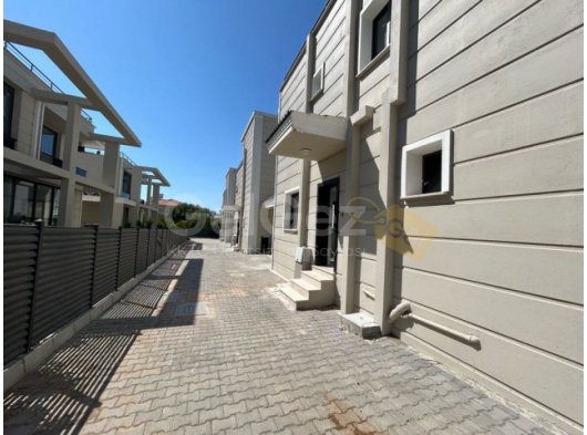 Girne lapta acil satılık 3+1 villa