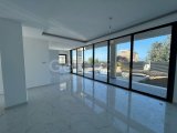 Girne lapta acil satılık 3+1 villa