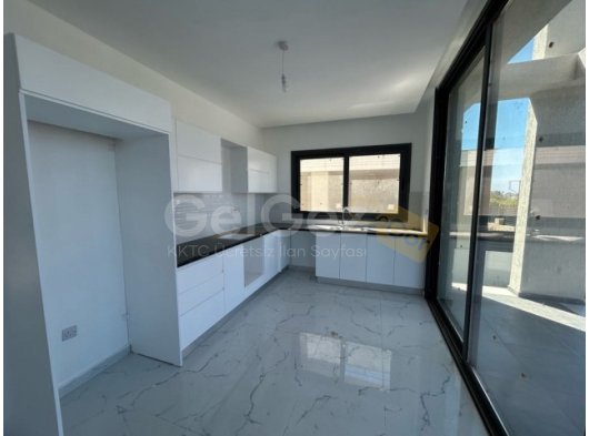 Lefkoşa Gönyeli Acil Satılık 2+1 Daire