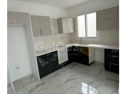 Lefkoşa Gönyeli’de satılık 3+1 penthouse ..