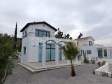 Girne Esentepe’de satılık 3+1 villa