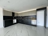 Girne Merkez Prestijli Sitede Deniz Manzaralı 3+1 Daire