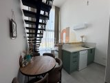 Deniz kenarında 2 yatak odalı loft daire — SATILIK