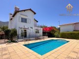 Girne Ozanköy’de Özel Havuzlu Tam Müstakil Villa