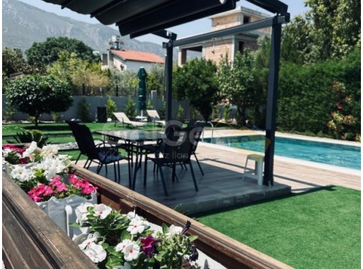 GİRNE OZANKÖY HAVUZLU VİLLA